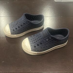 Native Unisex Jefferson Waterproof Slip On Sneakers Size 7
